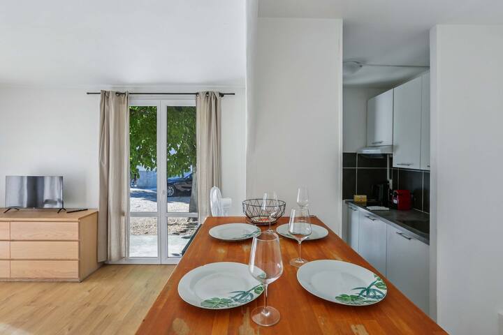 Studio Soleil – Jaune & Marine